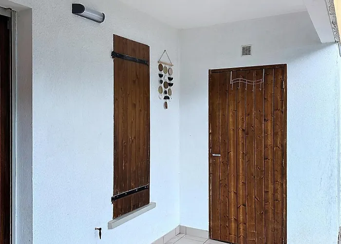 La Pineda Appt Rdj Cosy à 200m Du Village Natu